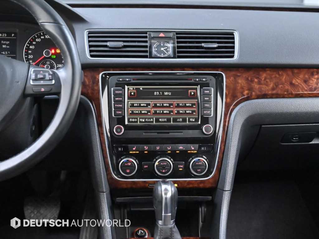 Volkswagen Passat 2013 Gris - Importación desde Corea - HF Imports Iquique - Foto 14