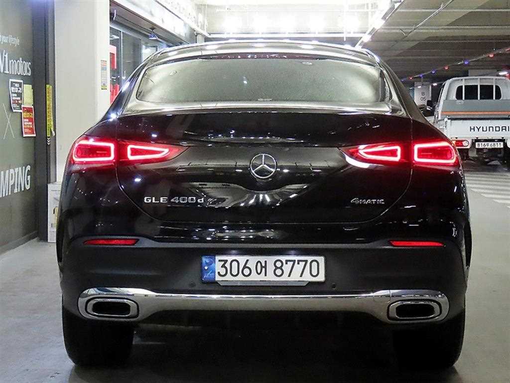 Mercedes Benz GLE Class - Vista 5