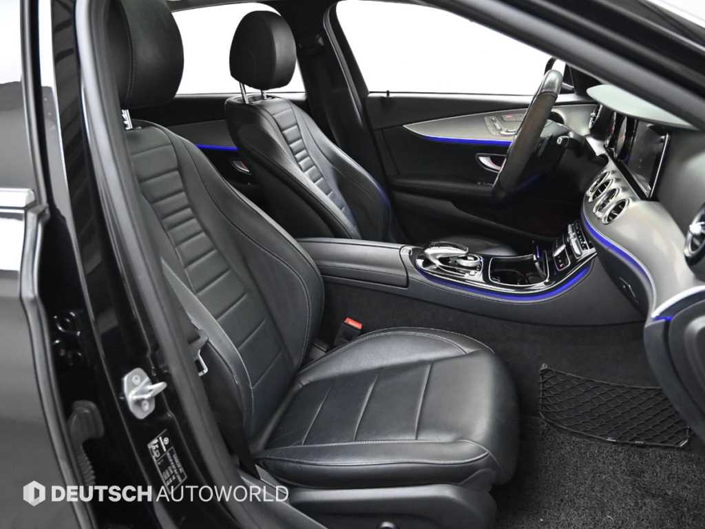 Mercedes Benz E class - Vista 10