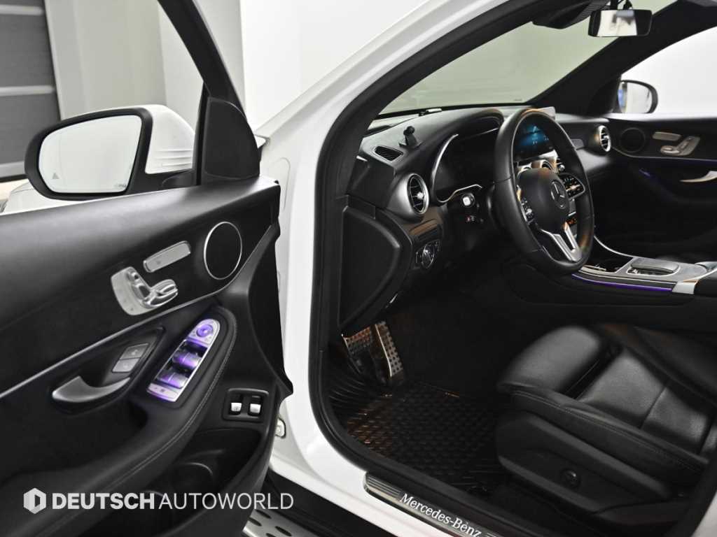 Mercedes Benz GLC Class - Vista 11