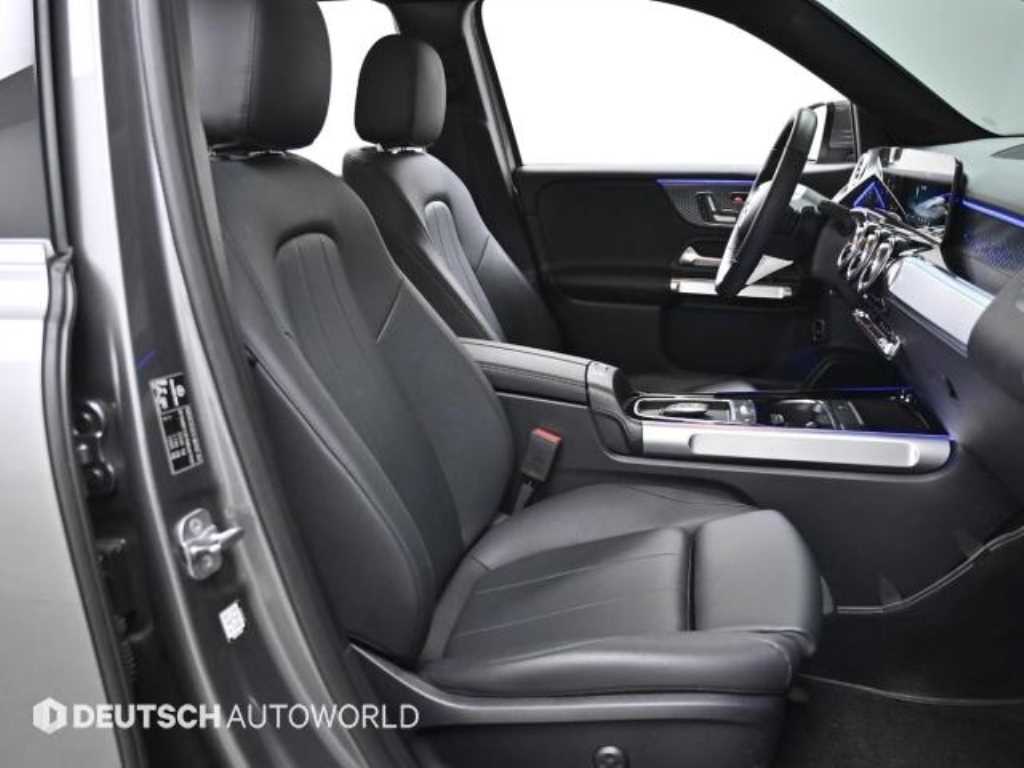 Mercedes Benz GLB Class - Vista 10