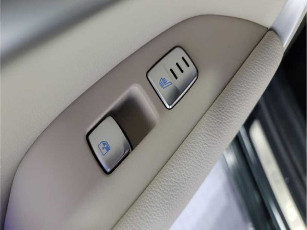 Genesis G70 2024 - Importación desde Corea - HF Imports Iquique - Foto 17