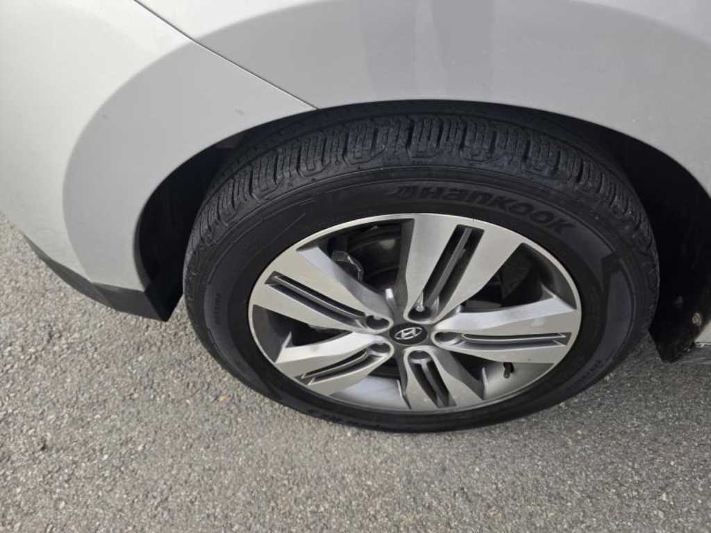 HYUNDAI Tucson - Vista 7