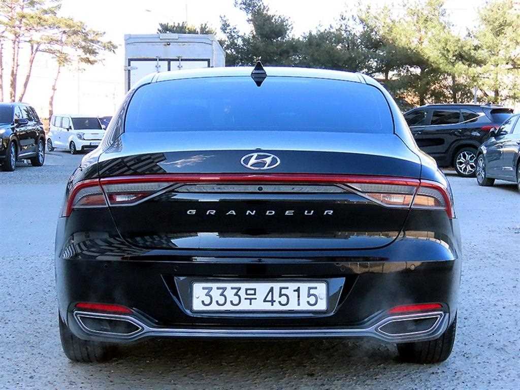 HYUNDAI Grandeur - Vista 4