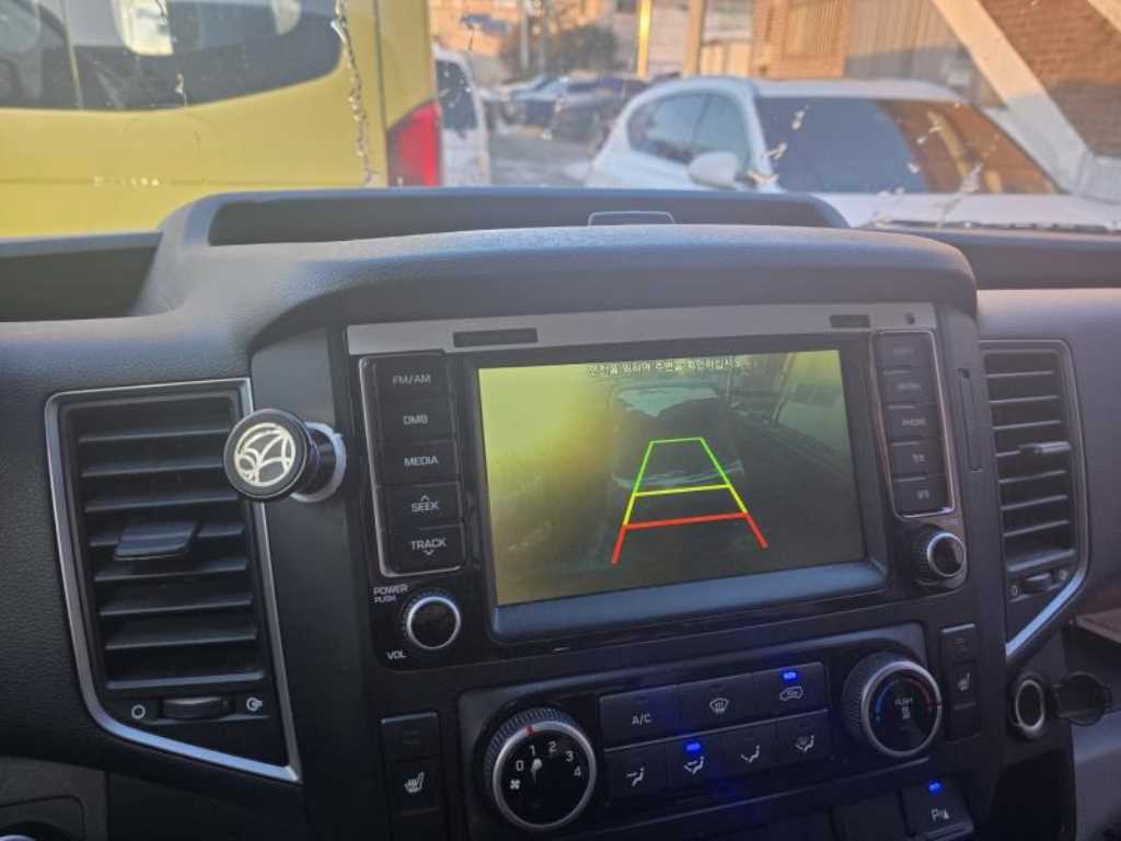 HYUNDAI Solati - Vista 6