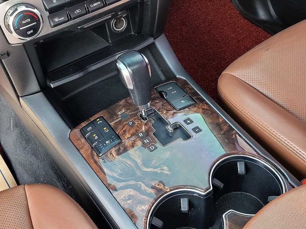 KIA Mohave - Vista 11