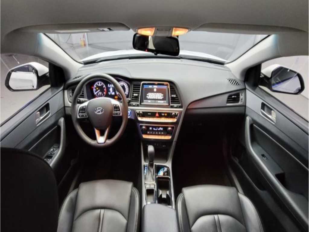 HYUNDAI Sonata - Vista 11