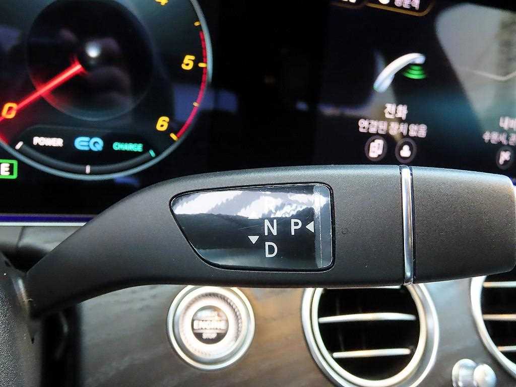 Mercedes Benz E class - Vista 11