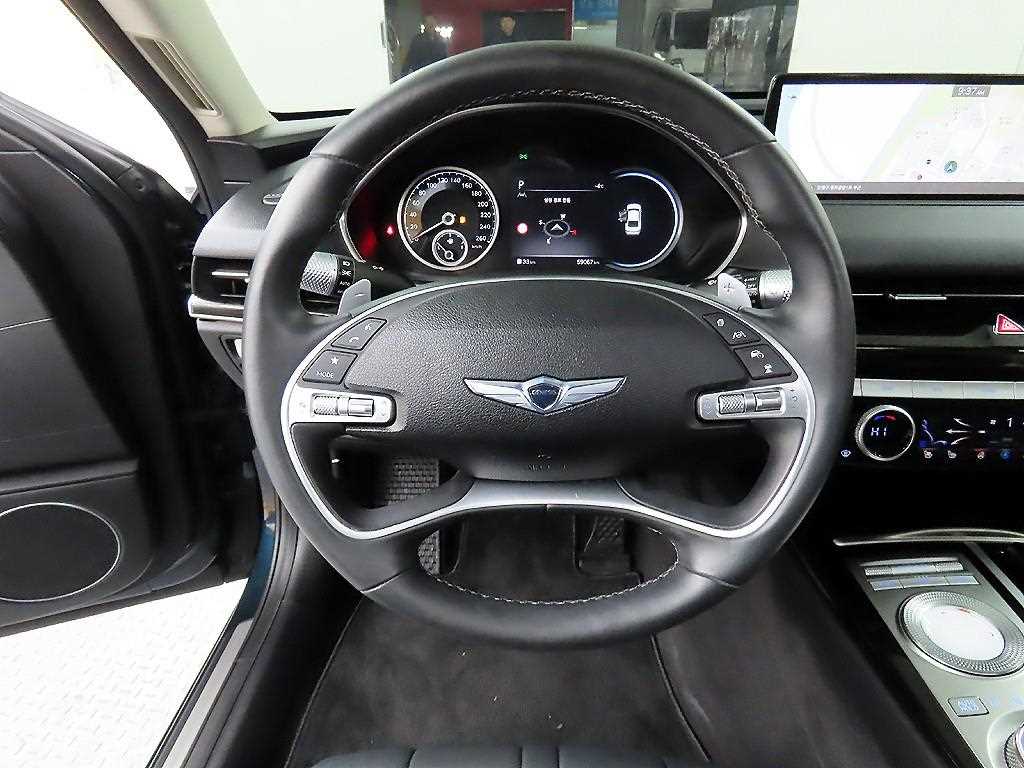 Genesis G80 - Vista 9