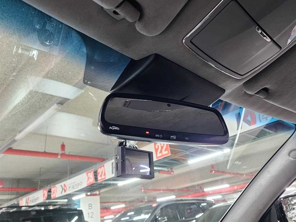 HYUNDAI Equus - Vista 8