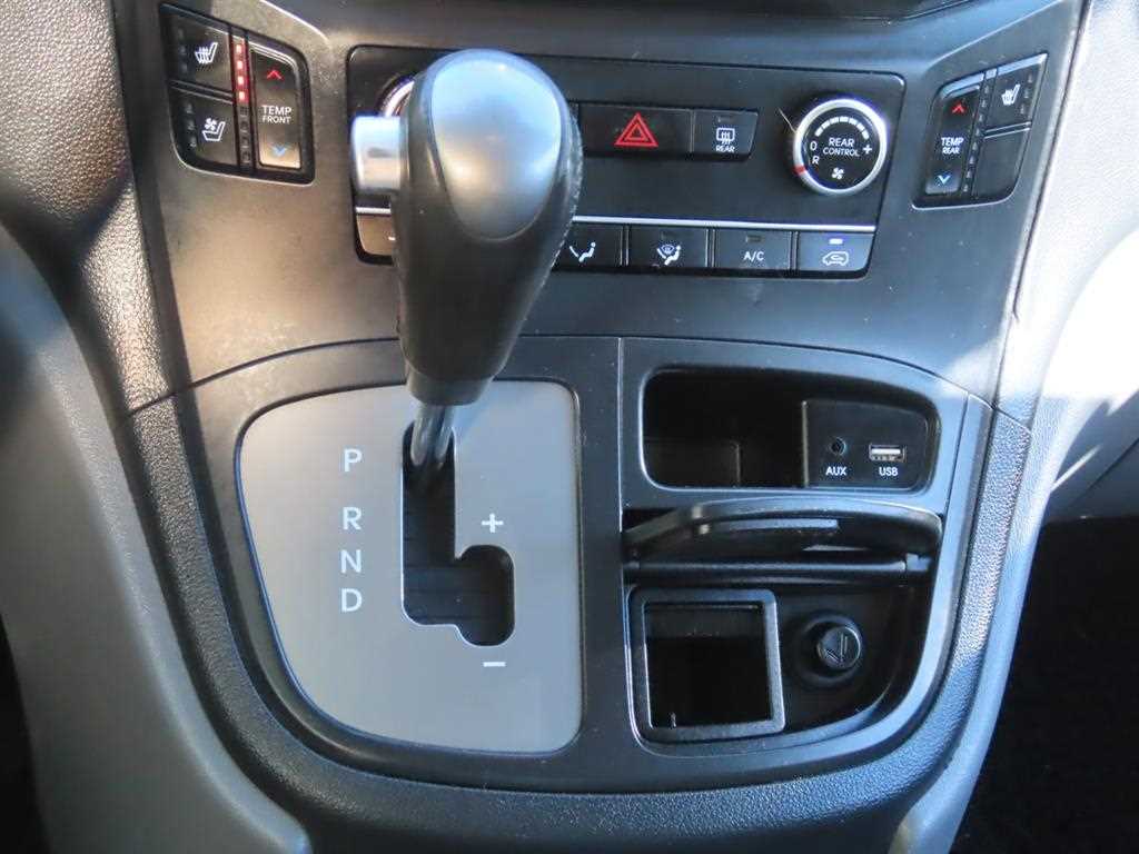 HYUNDAI Starex 2019 Gris - Importación desde Corea - HF Imports Iquique - Foto 14