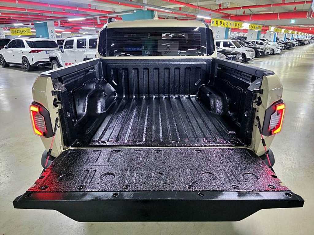 KIA Tasman - Vista 10