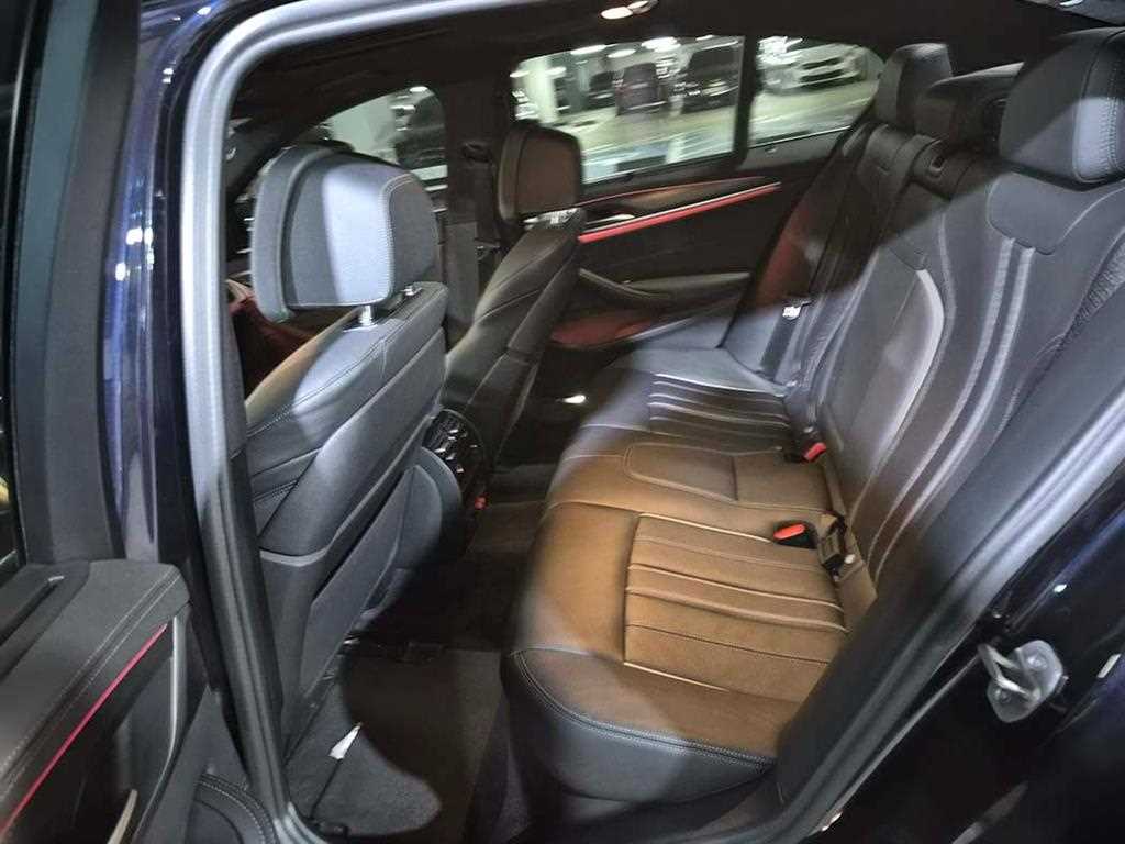 BMW 5 Series - Vista 7