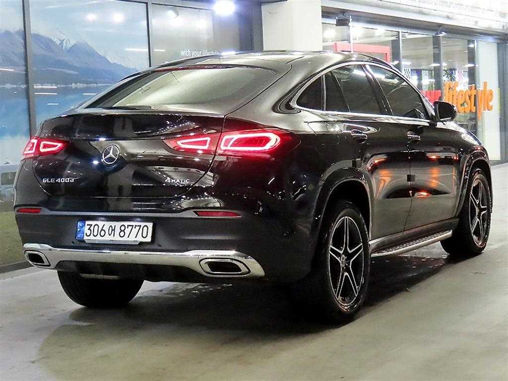 Mercedes Benz GLE Class - Vista 4