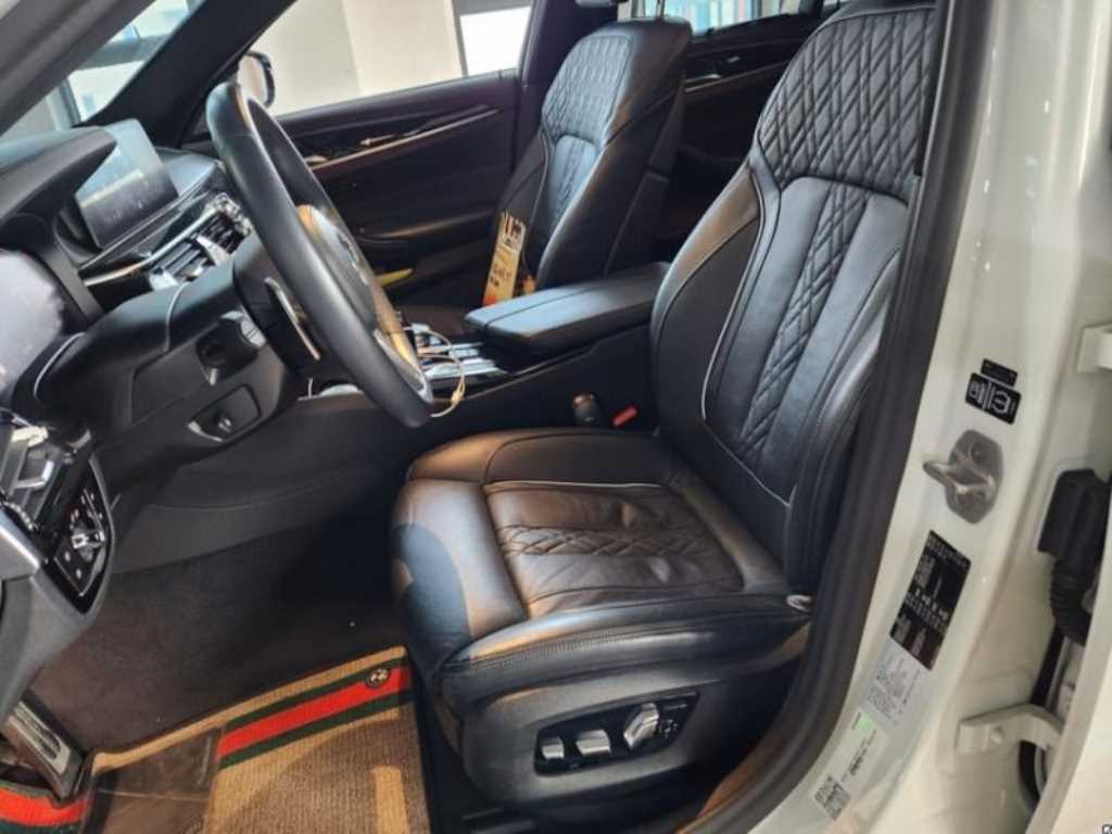 BMW 5 Series - Vista 3