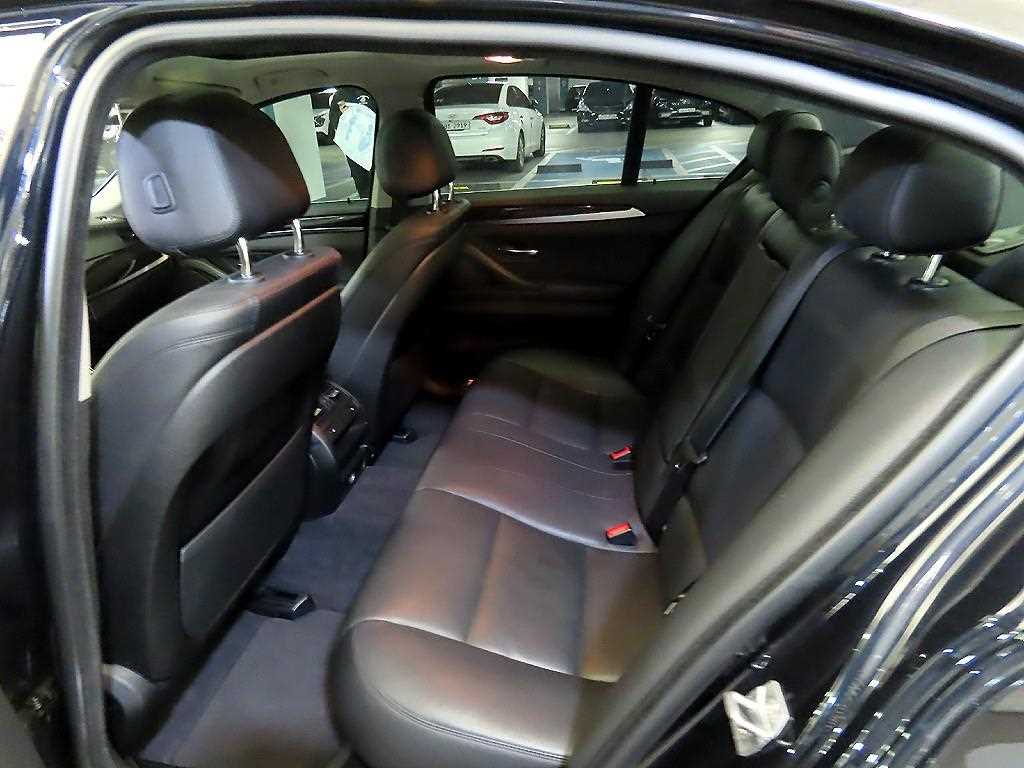 BMW 5 Series - Vista 9