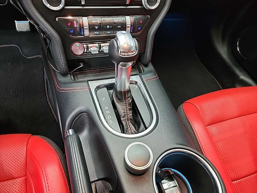 Ford Mustang - Vista 8