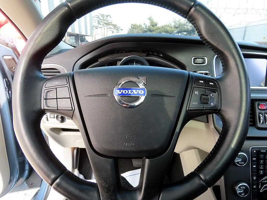 Volvo V40 - Vista 8