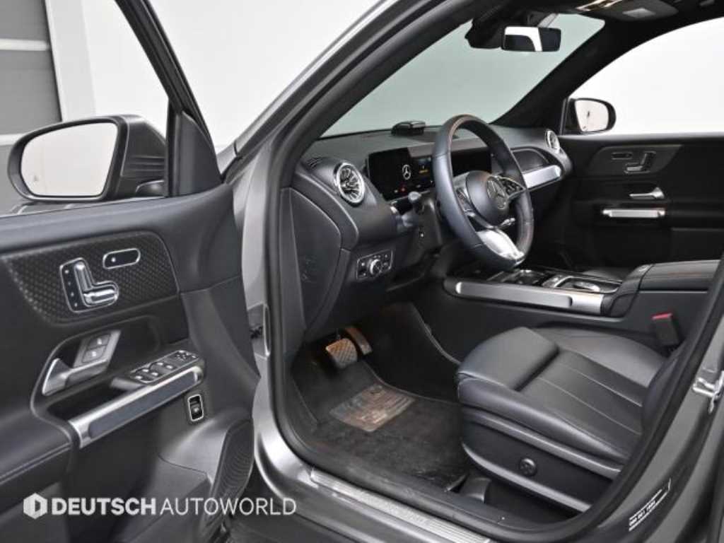 Mercedes Benz GLB Class - Vista 11