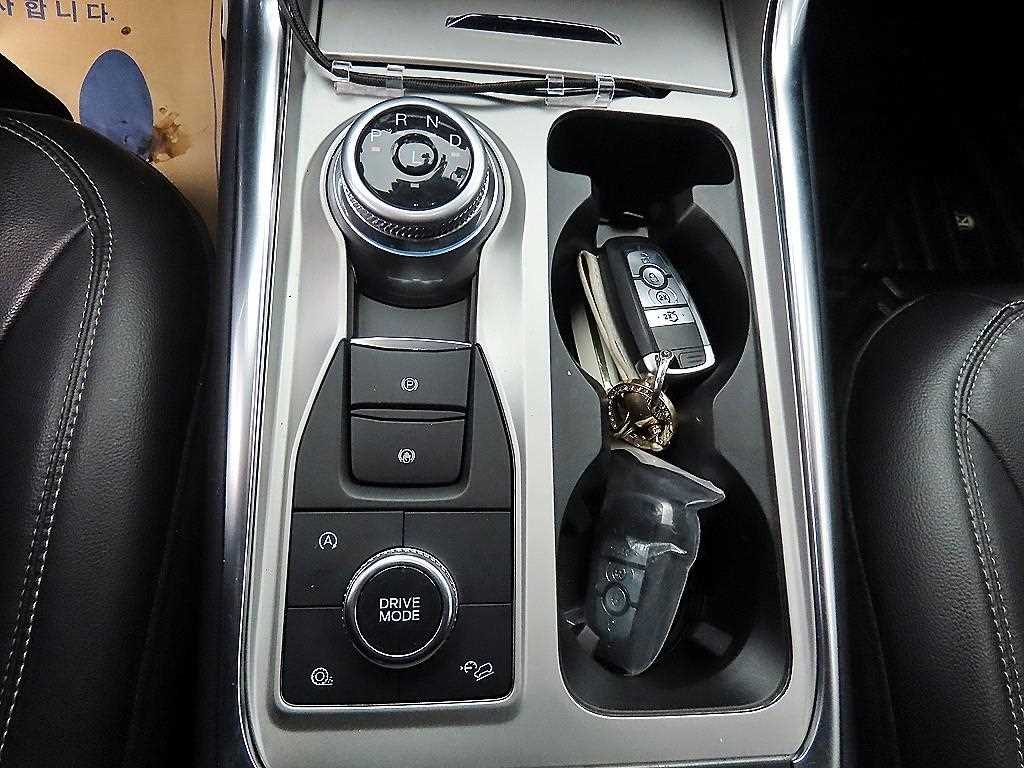 Ford Explorer - Vista 10