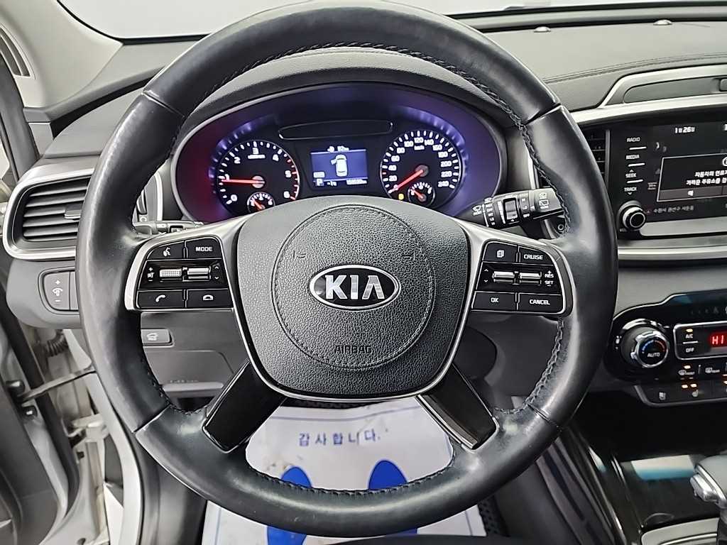 KIA Sorento - Vista 9
