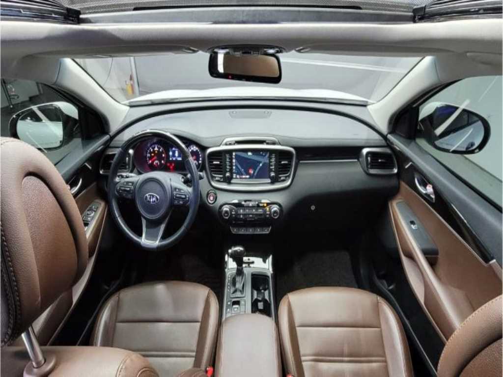 KIA Sorento - Vista 12