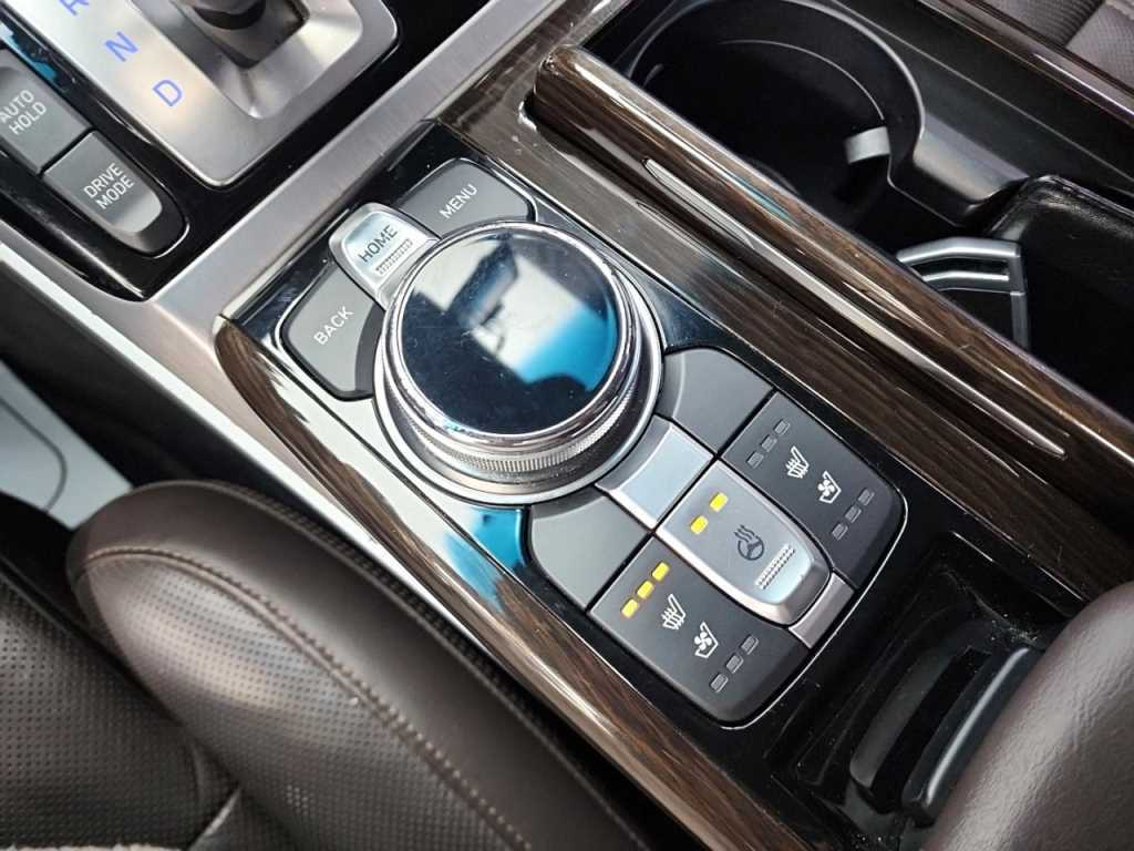 Genesis EQ900 2016 Negro - Importación desde Corea - HF Imports Iquique - Foto 13