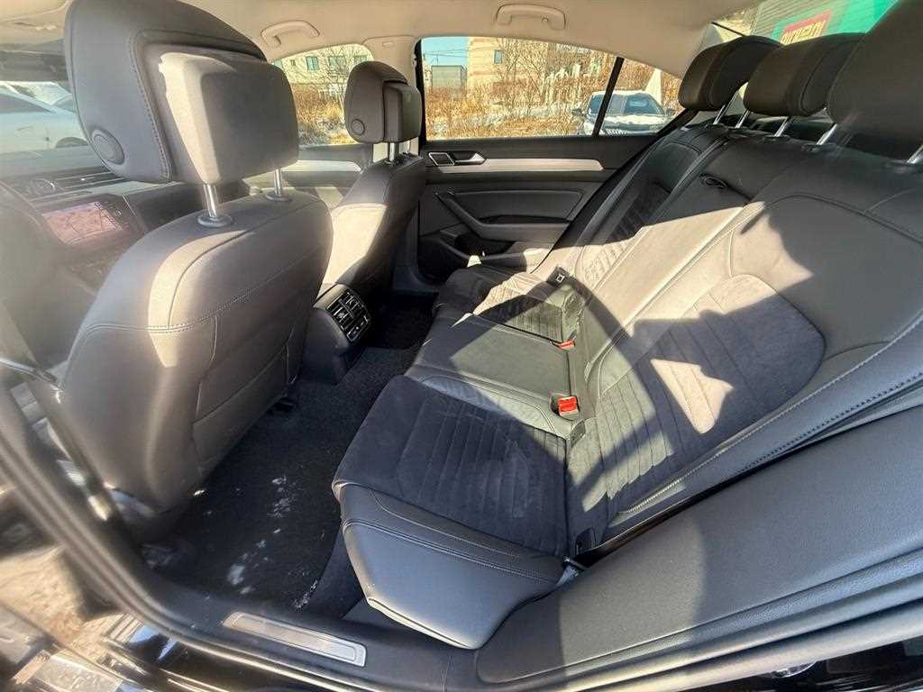 Volkswagen Passat - Vista 11