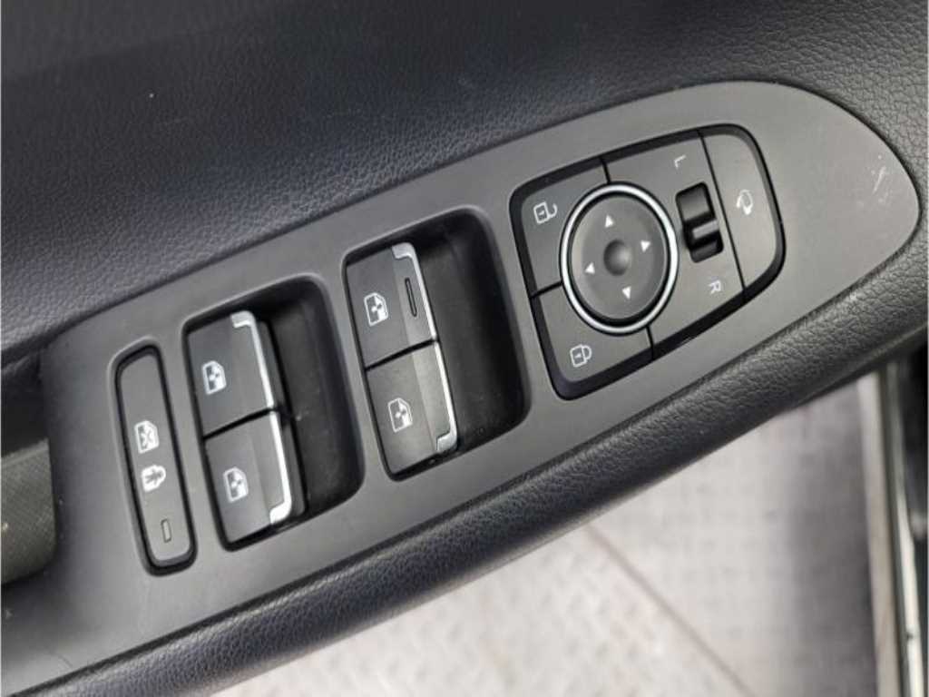 HYUNDAI Grandeur - Vista 7