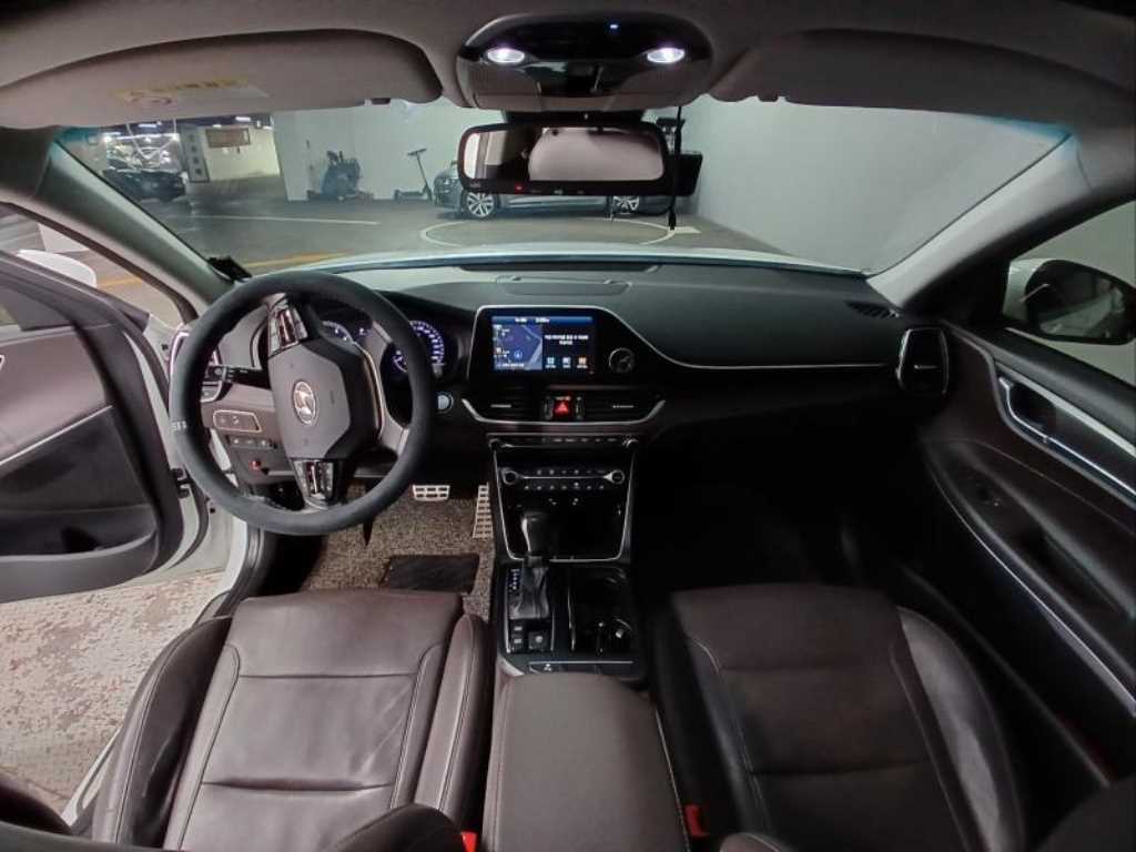 HYUNDAI Grandeur - Vista 6