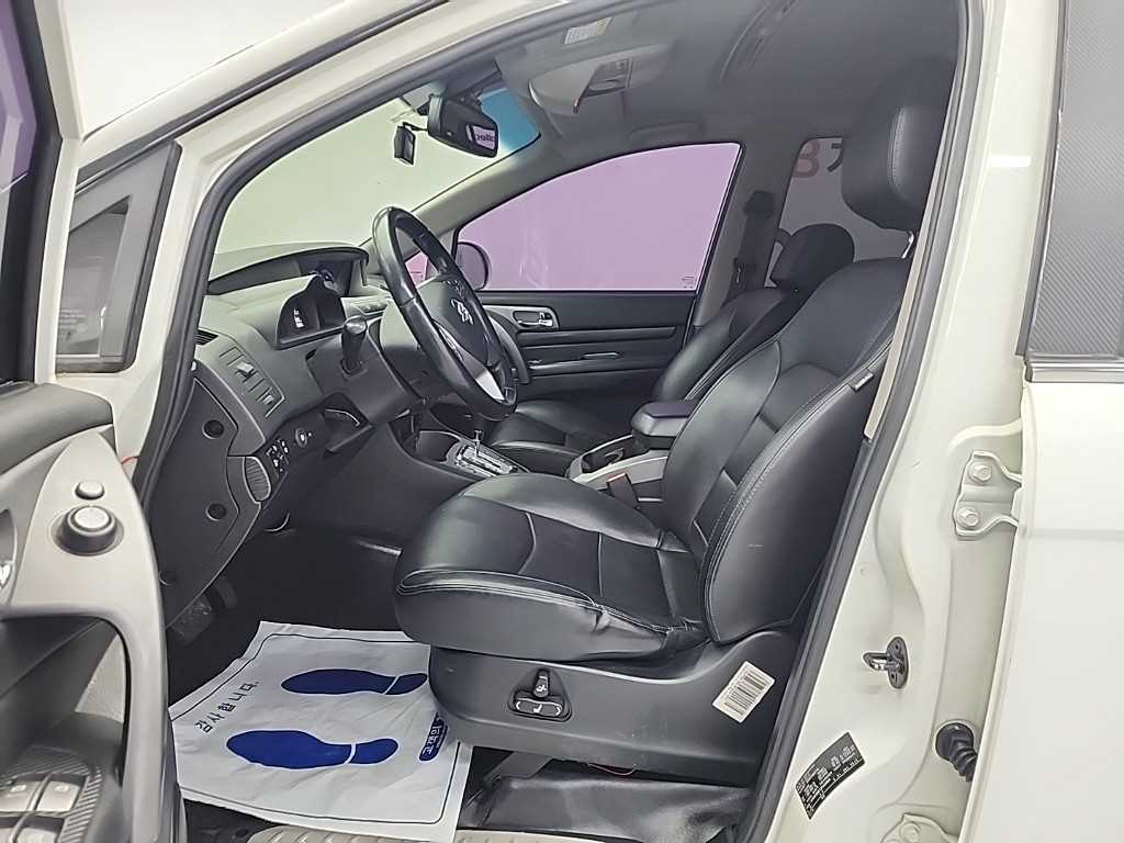 Ssangyong Korando - Vista 11