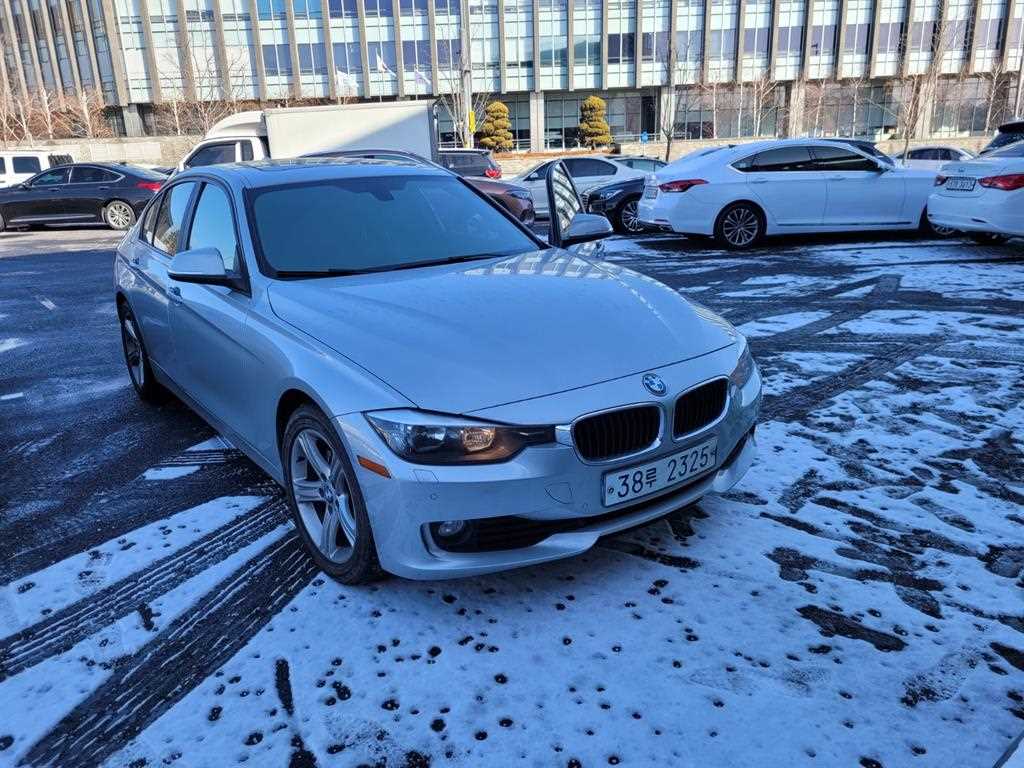 BMW 3 series 2012 Plateado - Importación desde Corea - HF Imports Iquique - Foto 1