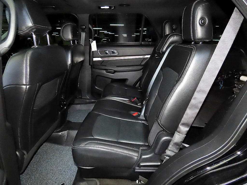 Ford Explorer - Vista 7