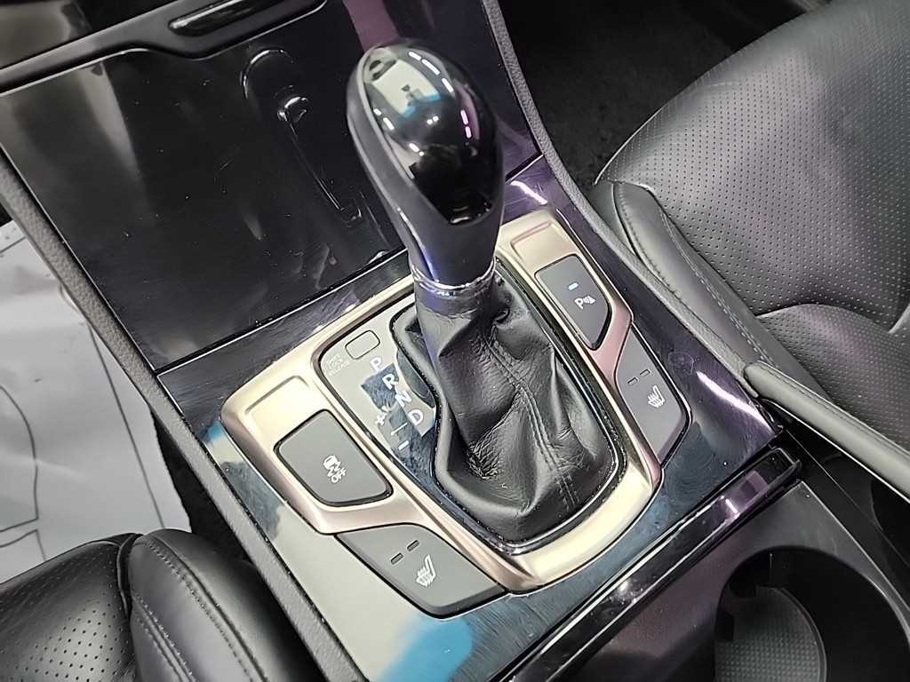 HYUNDAI Grandeur - Vista 8