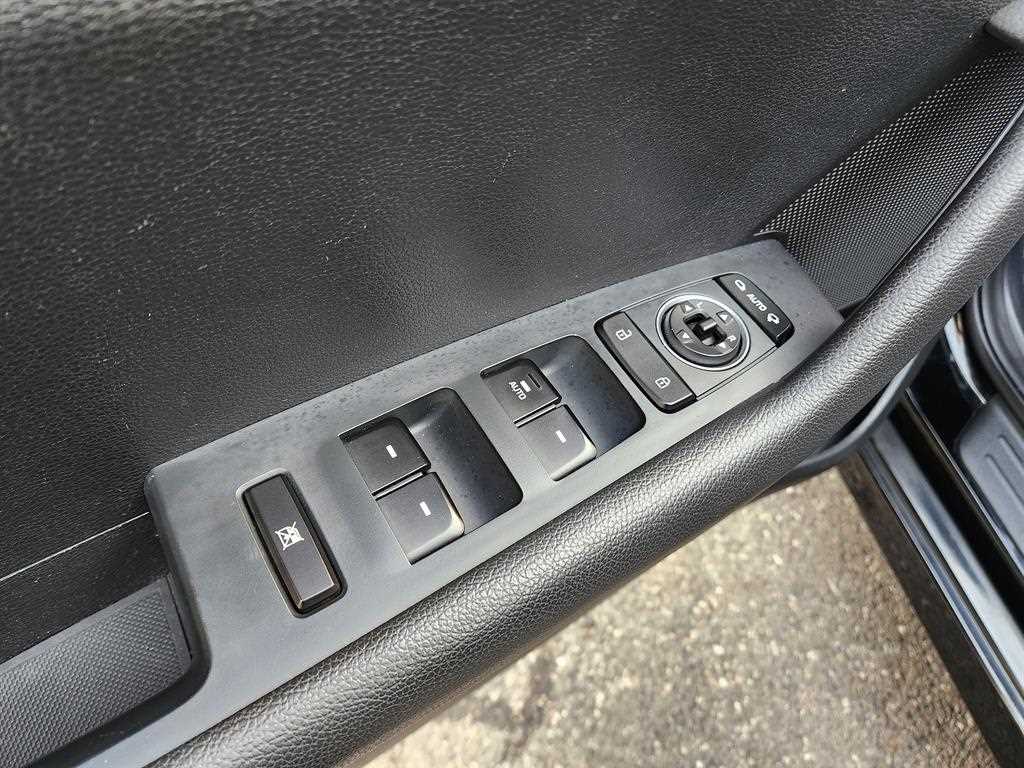 HYUNDAI Sonata - Vista 10