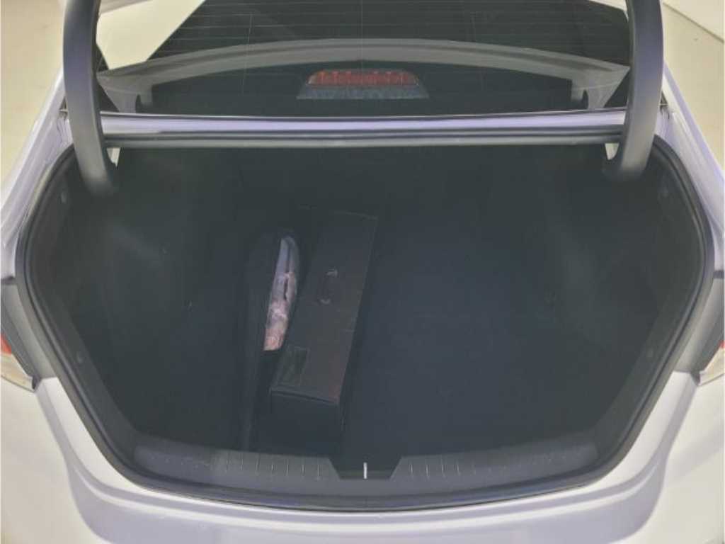 HYUNDAI Sonata - Vista 9