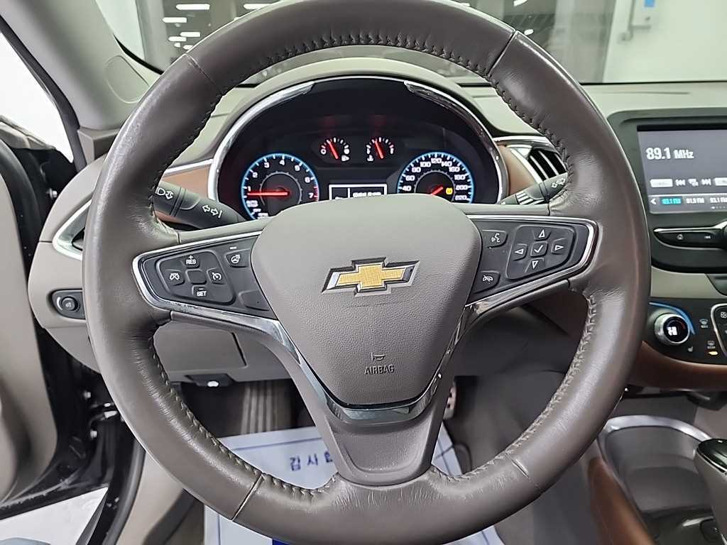 Chevrolet Malibu - Vista 9