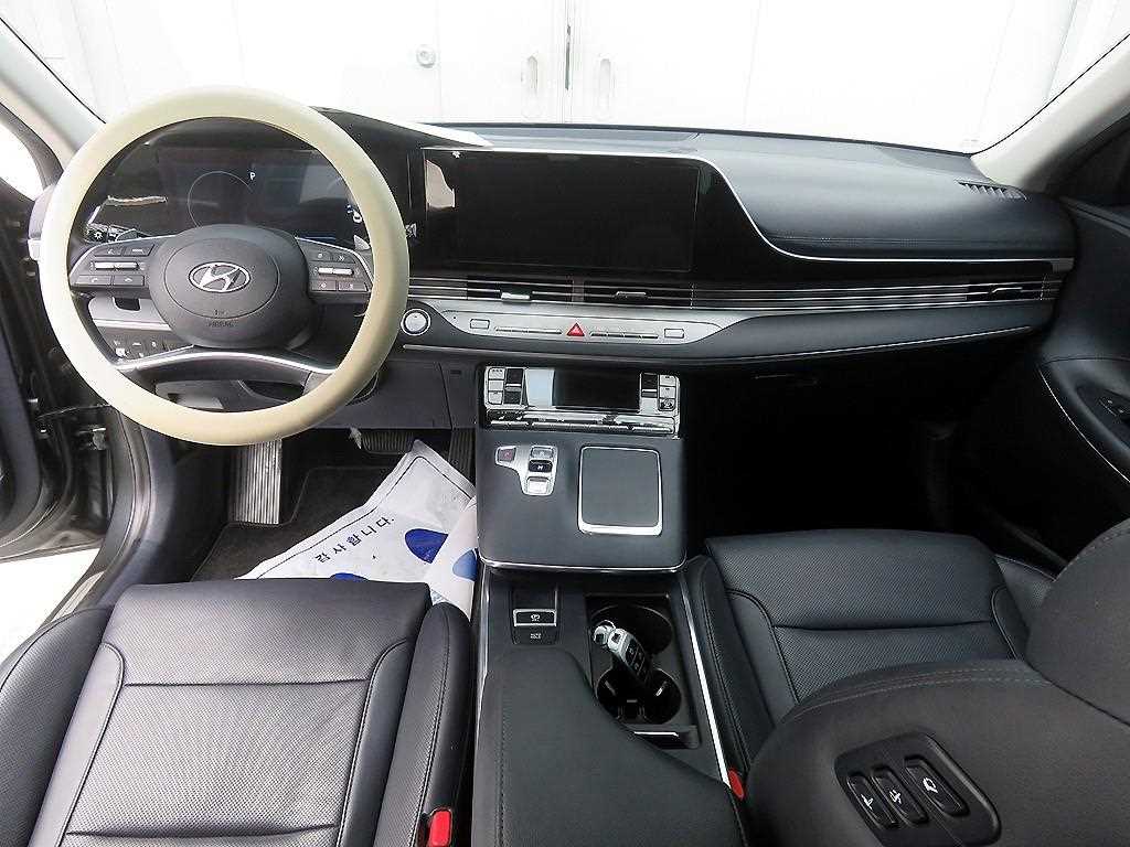 HYUNDAI Grandeur - Vista 8