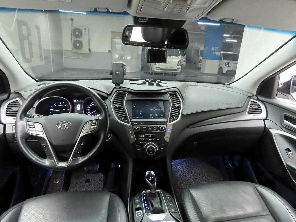 HYUNDAI Santa Fe - Vista 6