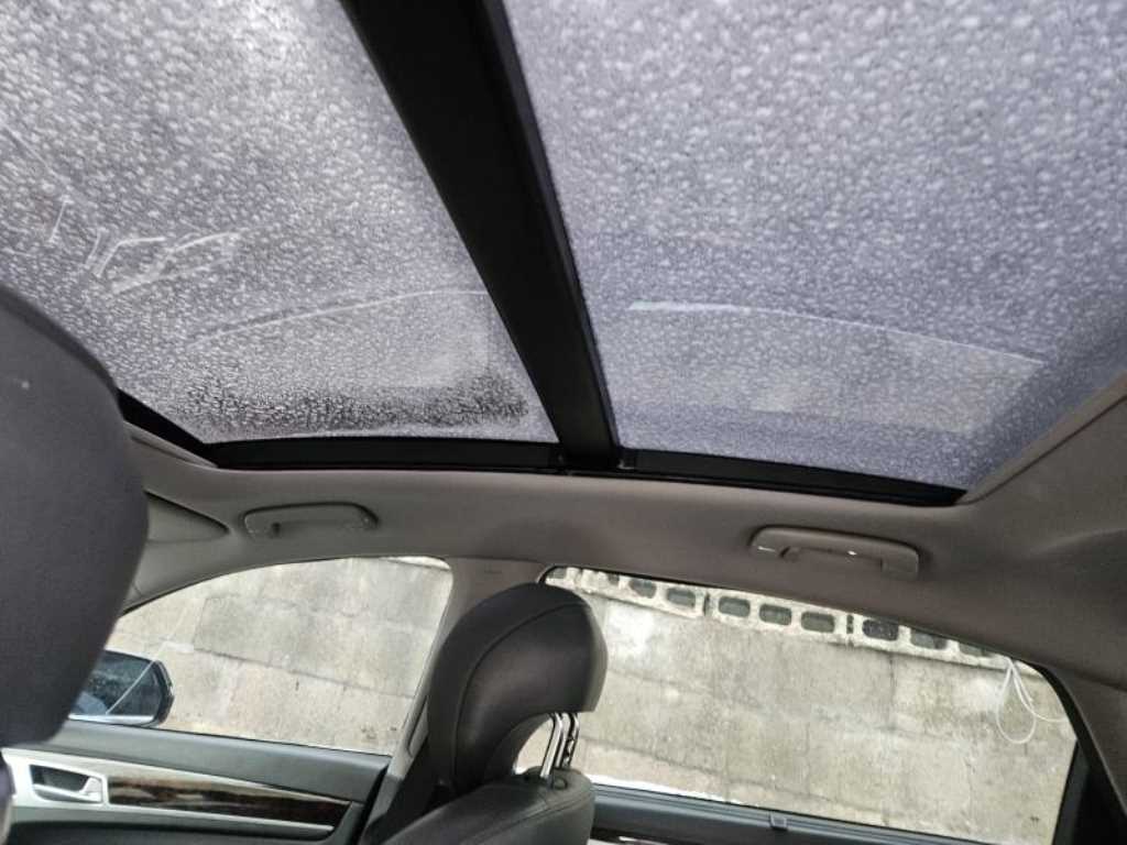 HYUNDAI Genesis - Vista 12