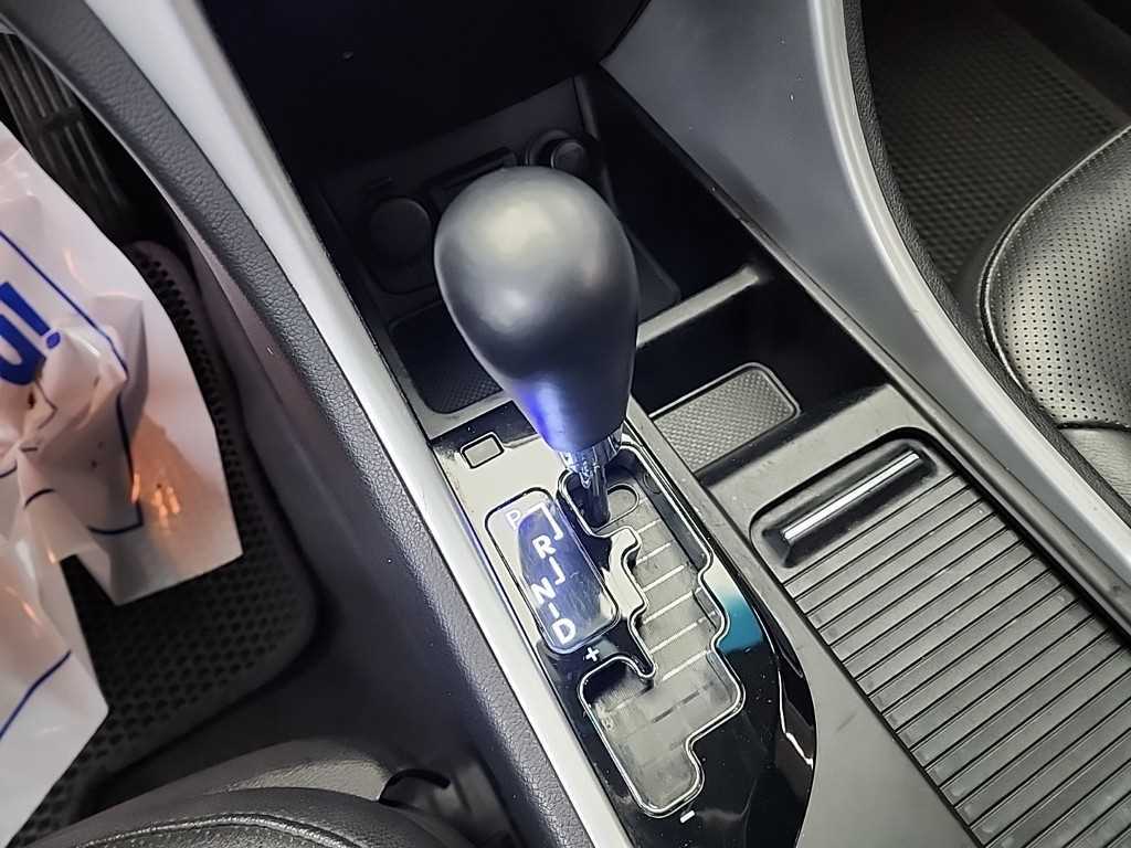 HYUNDAI Sonata - Vista 8