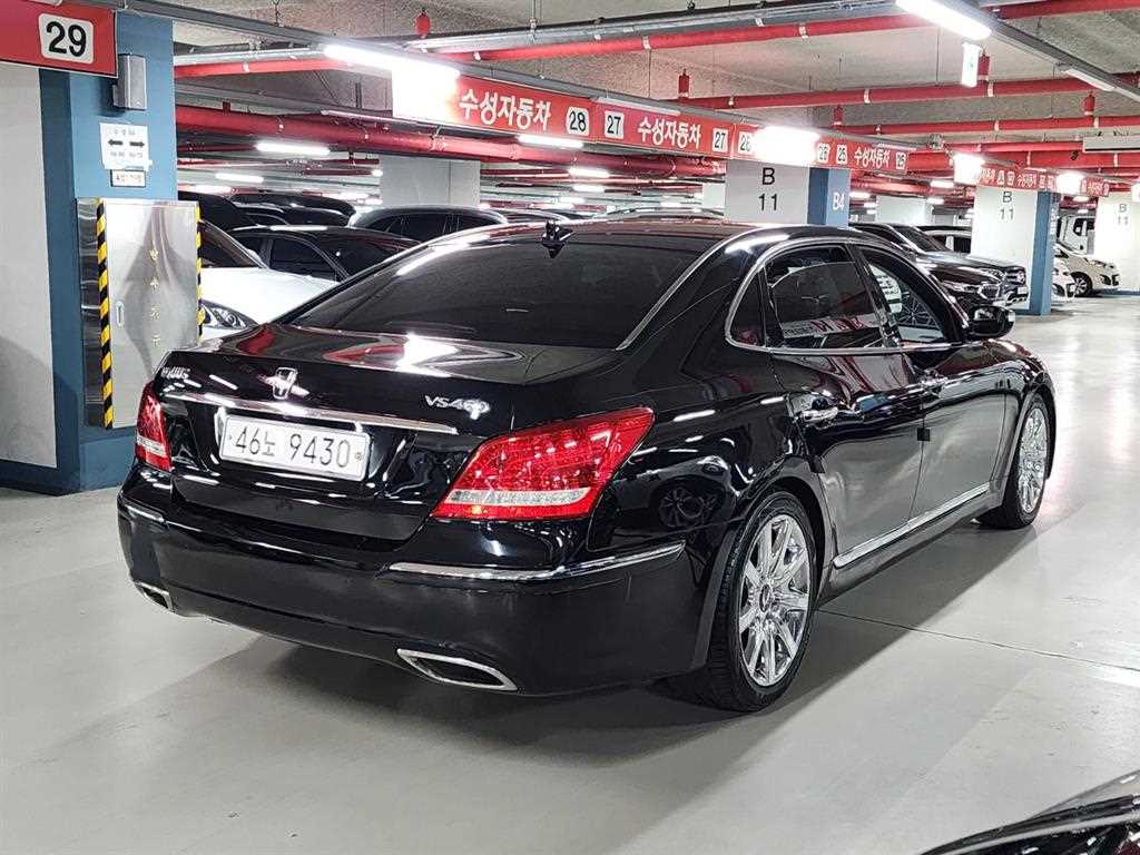 HYUNDAI Equus - Vista 6