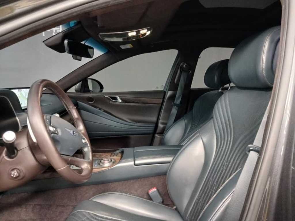 Genesis G80 - Vista 6