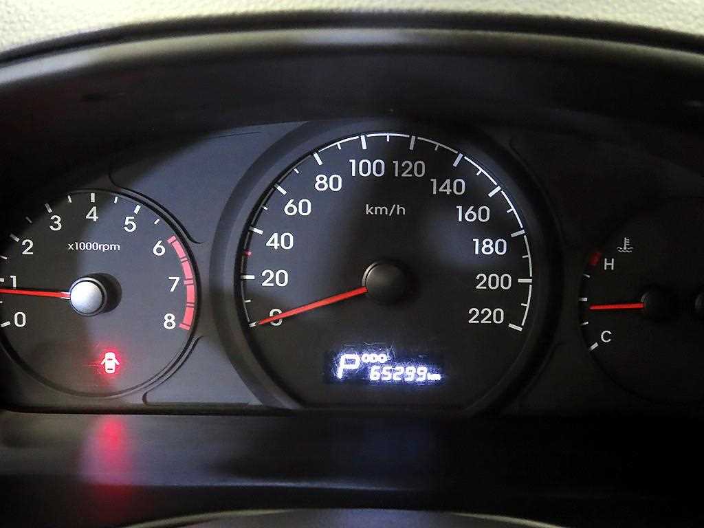 HYUNDAI Starex - Vista 9