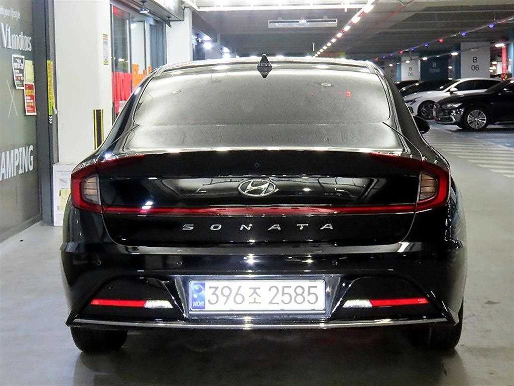 HYUNDAI Sonata - Vista 5