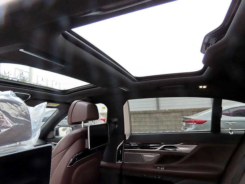 BMW 7 Series 2019 Negro - Importación desde Corea - HF Imports Iquique - Foto 16