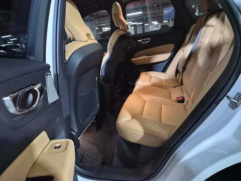 Volvo XC60 - Vista 7