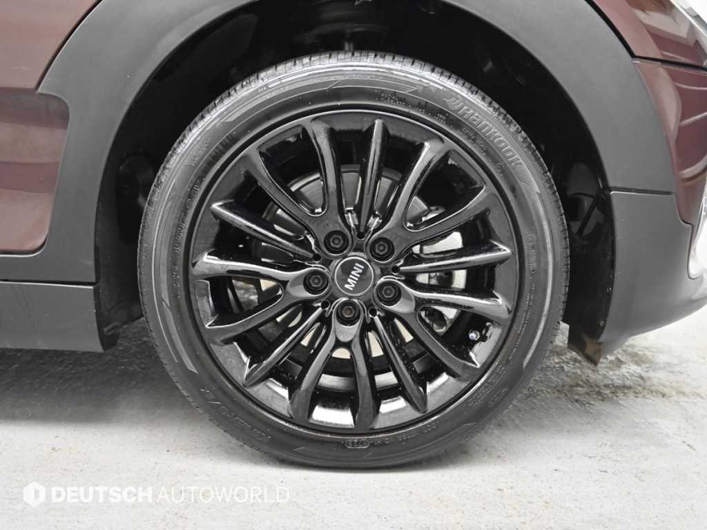 Mini Clubman - Vista 5