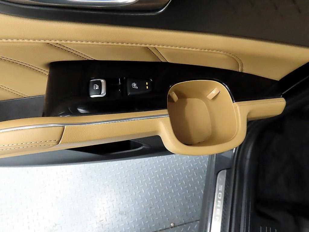 KIA Sorento - Vista 12