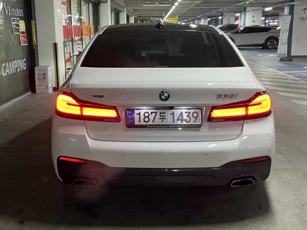 BMW 5 Series - Vista 5